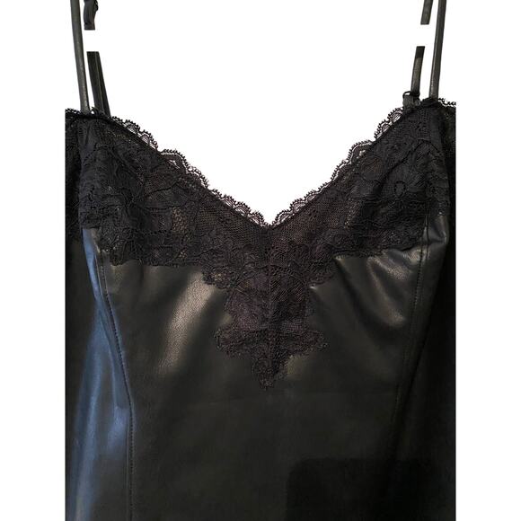 Express Body Contour NWT Faux Leather Cami top NWT - Picture 2 of 4